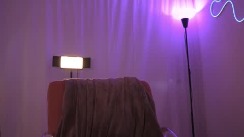 Snapshot of honeeeey_ chatting on November 2025 10:20:02 PM honeeeey_ online show from November 2025 10:20:02 PM