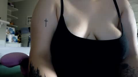 Snapshot of honeeyyy_pot chatting on October 2025 08:52:02 PM Honey online show from October 2025 08:52:02 PM