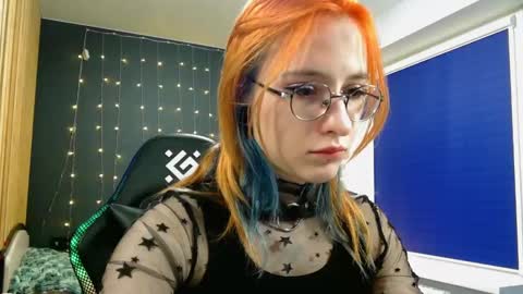 Snapshot of honelin chatting on December 2024 11:32:02 AM Honelints boyblonde hair AsterMIntfemboybrown hair online show from December 2024 11:32:02 AM