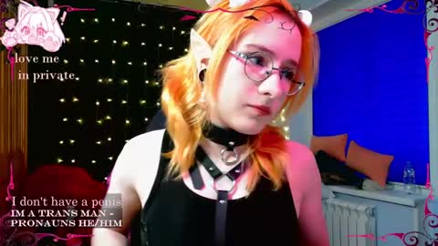 Snapshot of honelin chatting on March 2025 10:28:02 AM Honelints boyblonde hair AsterMIntfemboybrown hair online show from March 2025 10:28:02 AM