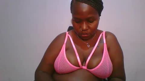 honey_beb online show from November 2025 04:38:01 PM