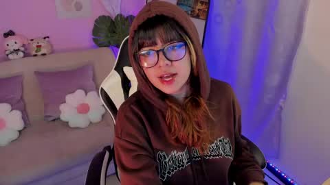 Milenka online show from May 2026 06:47:02 PM