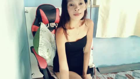 Snapshot of honey_mollyxx chatting on June 2026 11:18:02 PM honey_mollyxx online show from June 2026 11:18:02 PM