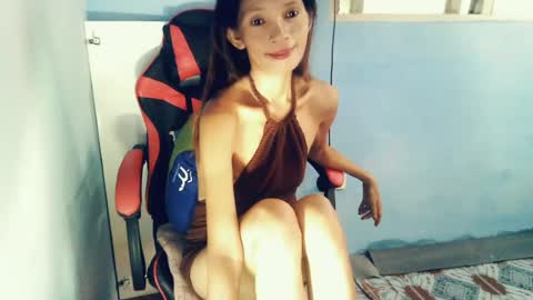 Snapshot of honey_mollyxx chatting on June 2026 11:31:02 PM honey_mollyxx online show from June 2026 11:31:02 PM