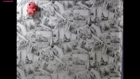 Lina online show from December 2024 01:27:02 PM