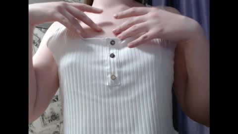 Lina online show from September 2025 02:55:01 PM