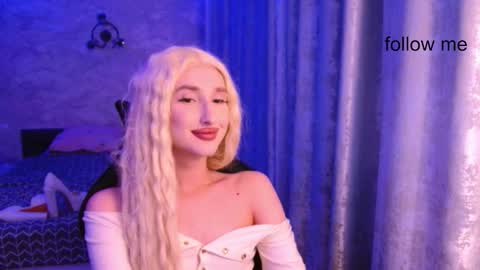 honey_sunset online show from October 2025 09:10:02 PM