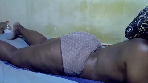 Snapshot of honey_sunshiny chatting on July 2026 08:47:02 PM honey_sunshiny online show from July 2026 08:47:02 PM