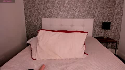 honey_sweet777 online show from April 2026 09:08:01 PM