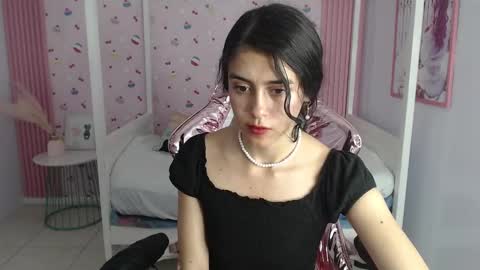 Snapshot of honey_torres_sub chatting on January 2025 06:56:01 PM HONEY online show from January 2025 06:56:01 PM