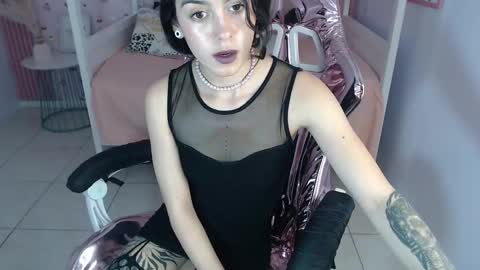 Snapshot of honey_torres_sub chatting on January 2025 07:04:01 PM HONEY online show from January 2025 07:04:01 PM