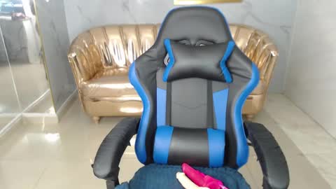 Snapshot of honey_torres_sub chatting on March 2025 12:59:02 PM HONEY online show from March 2025 12:59:02 PM