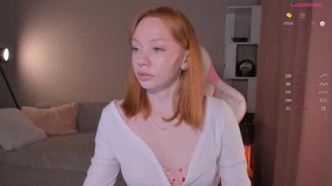 Snapshot of honeyautumn chatting on October 2025 08:41:01 PM honeyautumn online show from October 2025 08:41:01 PM