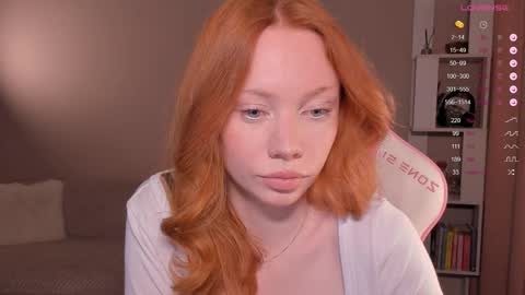 Snapshot of honeyautumn chatting on March 2026 11:11:01 PM honeyautumn online show from March 2026 11:11:01 PM