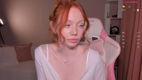 Snapshot of honeyautumn chatting on March 2026 12:39:02 AM honeyautumn online show from March 2026 12:39:02 AM