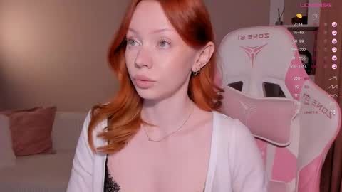 Snapshot of honeyautumn chatting on March 2026 01:00:02 AM honeyautumn online show from March 2026 01:00:02 AM