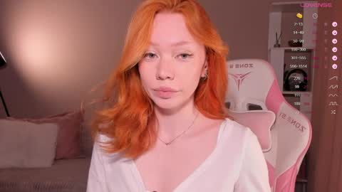 Snapshot of honeyautumn chatting on April 2026 12:19:02 AM honeyautumn online show from April 2026 12:19:02 AM