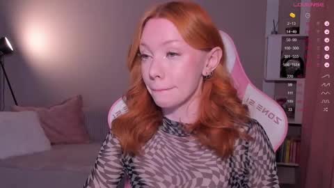 Snapshot of honeyautumn chatting on May 2026 12:37:01 AM honeyautumn online show from May 2026 12:37:01 AM
