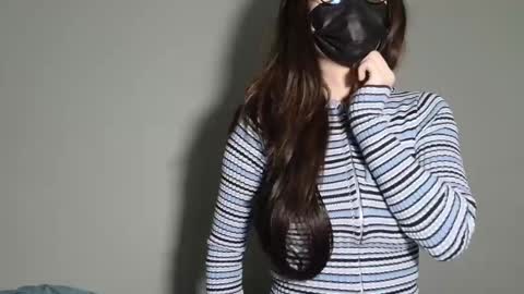 Snapshot of honeybeedog chatting on March 2026 02:17:02 AM Jing online show from March 2026 02:17:02 AM