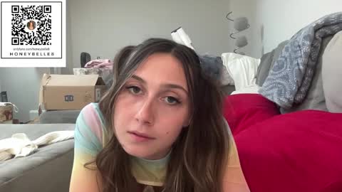 Snapshot of honeybelle8 chatting on December 2024 04:29:02 PM belle brunette online show from December 2024 04:29:02 PM