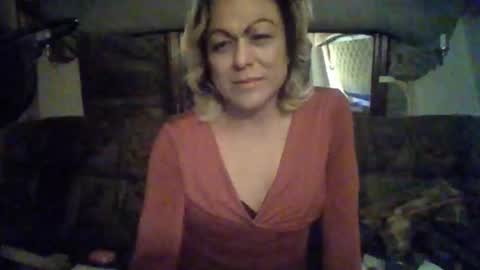 honeybfly99 online show from February 2025 12:11:02 PM