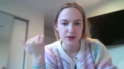 honeyblakex online show from June 2026 04:24:01 AM
