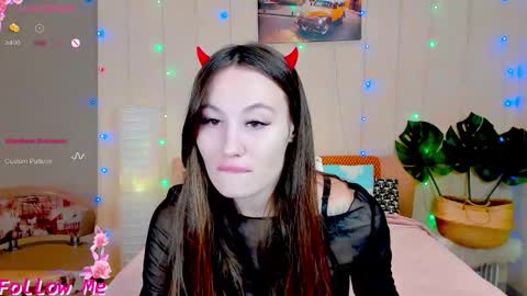 Snapshot of honeybuns_lizzy chatting on November 2025 12:21:02 AM Lizzy online show from November 2025 12:21:02 AM