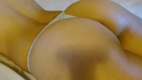 honeygoldenbaddie24 online show from November 2025 08:43:01 PM