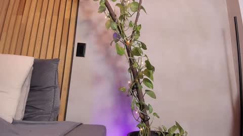 Snapshot of honeyhot69__ chatting on December 2024 10:57:01 AM Sofia independent model online show from December 2024 10:57:01 AM