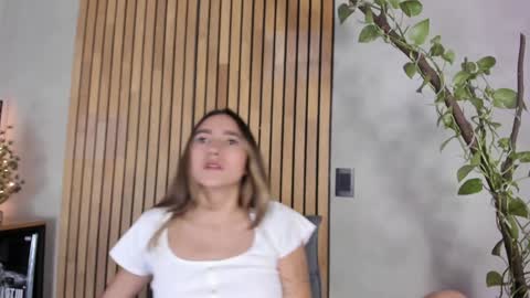 Snapshot of honeyhot69__ chatting on December 2024 11:33:01 AM Sofia independent model online show from December 2024 11:33:01 AM