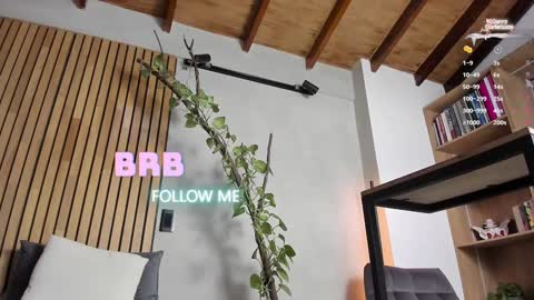 Snapshot of honeyhot69__ chatting on December 2024 02:16:02 PM Sofia independent model online show from December 2024 02:16:02 PM