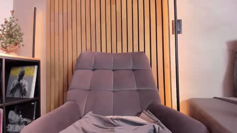 Snapshot of honeyhot69__ chatting on December 2024 02:17:02 PM Sofia independent model online show from December 2024 02:17:02 PM