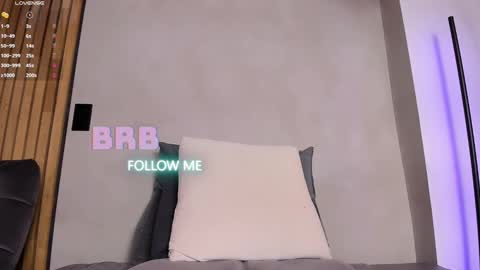 Snapshot of honeyhot69__ chatting on February 2025 02:12:01 PM Sofia independent model online show from February 2025 02:12:01 PM