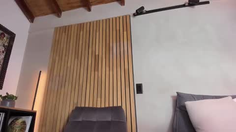 Snapshot of honeyhot69__ chatting on February 2025 02:22:02 PM Sofia independent model online show from February 2025 02:22:02 PM