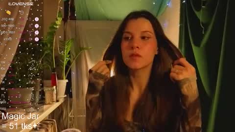 Molly  online show from September 2025 03:35:02 PM