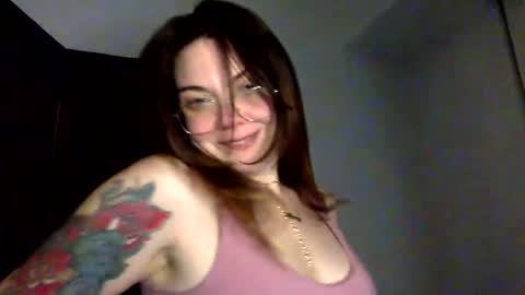 Snapshot of honeymagicxo chatting on January 2025 12:20:01 AM honeymagicxo online show from January 2025 12:20:01 AM