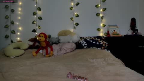 Mila K online show from January 2025 02:11:02 AM