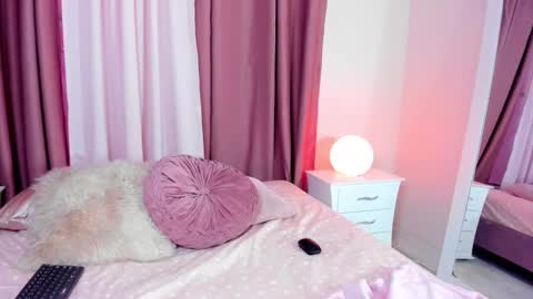 Snapshot of honeymoon_sariel chatting on October 2025 07:34:02 PM honeymoon_sariel online show from October 2025 07:34:02 PM