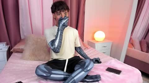 Snapshot of honeymoon_sariel chatting on October 2025 07:59:01 PM honeymoon_sariel online show from October 2025 07:59:01 PM