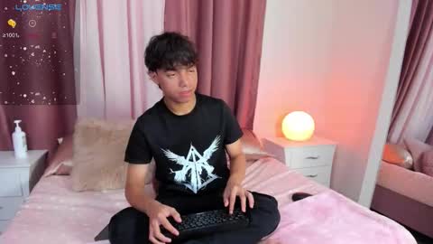 Snapshot of honeymoon_sariel chatting on November 2025 08:10:01 PM honeymoon_sariel online show from November 2025 08:10:01 PM