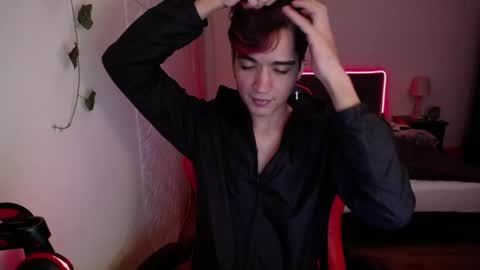 Esteban online show from September 2025 04:34:02 AM