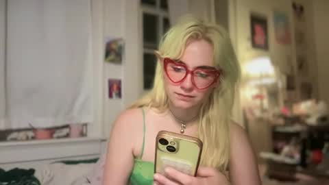 Emi Rose online show from September 2025 07:34:01 AM