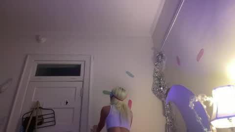 Emi Rose online show from July 2026 04:36:01 AM