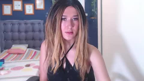 honeyy_sweett online show from May 2026 02:12:01 PM