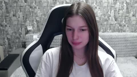 Snapshot of honeyynancyy chatting on January 2025 03:07:01 PM Nancy online show from January 2025 03:07:01 PM
