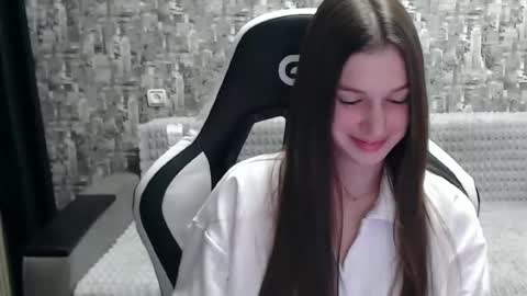 Snapshot of honeyynancyy chatting on February 2025 06:49:02 PM Nancy online show from February 2025 06:49:02 PM