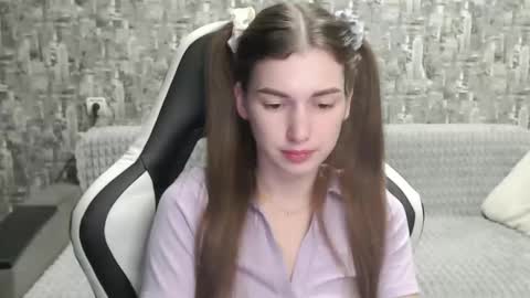 Snapshot of honeyynancyy chatting on September 2025 09:09:01 AM Nancy online show from September 2025 09:09:01 AM