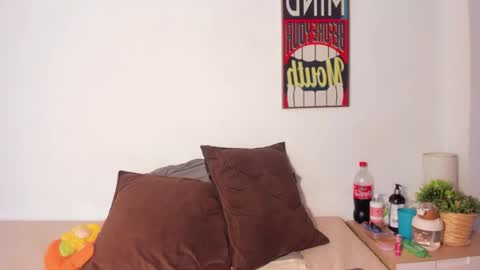 HoneyBrown online show from October 2025 07:57:02 PM