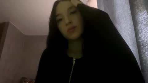 Diana online show from December 2025 10:11:01 AM