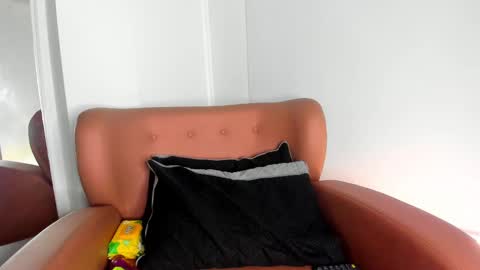 Snapshot of honnyy_23 chatting on October 2025 08:18:02 PM honnyy_23 online show from October 2025 08:18:02 PM